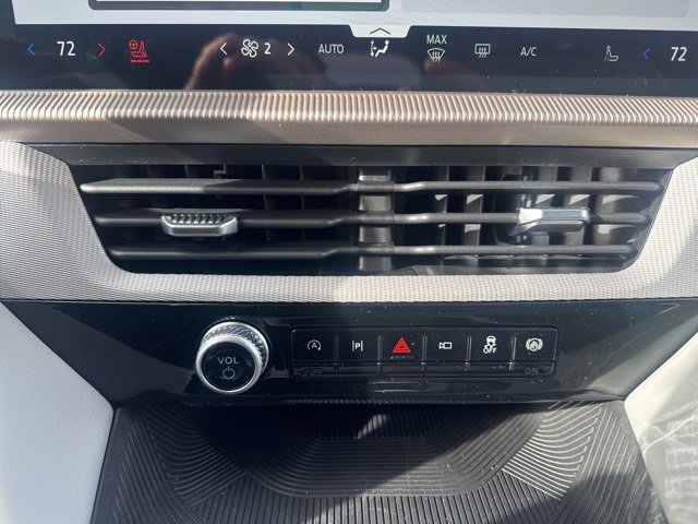 New 2026 Ford Explorer Active w/ Active Comfort Package image 34