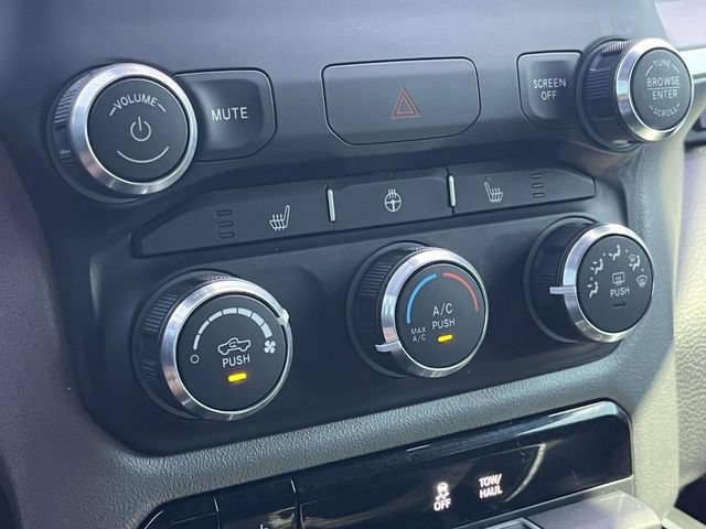 Used 2024 RAM 1500 Big Horn AWD/4WD image 30