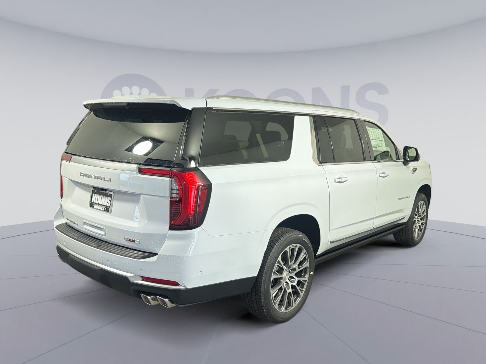 New 2026 GMC Yukon XL Denali w/ Denali Reserve Package AWD/4WD image 7