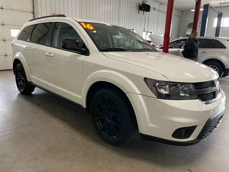 Used 2016 Dodge Journey R/T w/ Driver Convenience Group AWD/4WD image 3
