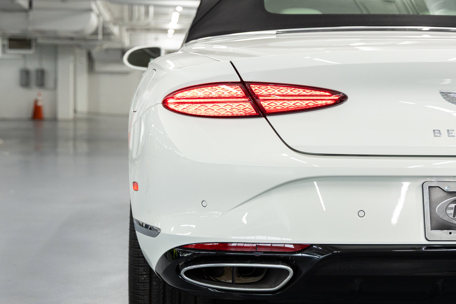 New 2026 Bentley Continental GT Azure AWD/4WD image 23