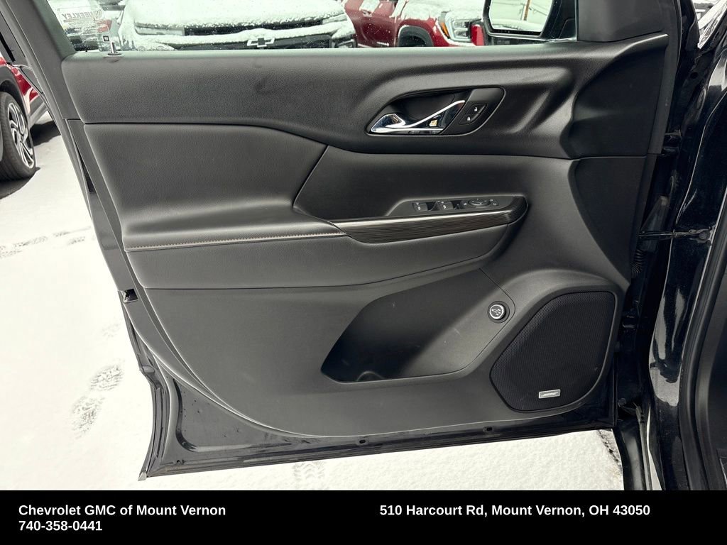 Used 2018 GMC Acadia SLT image 13