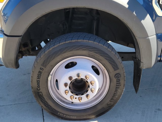 Used 2017 Ford F550 Luxury RWD image 17