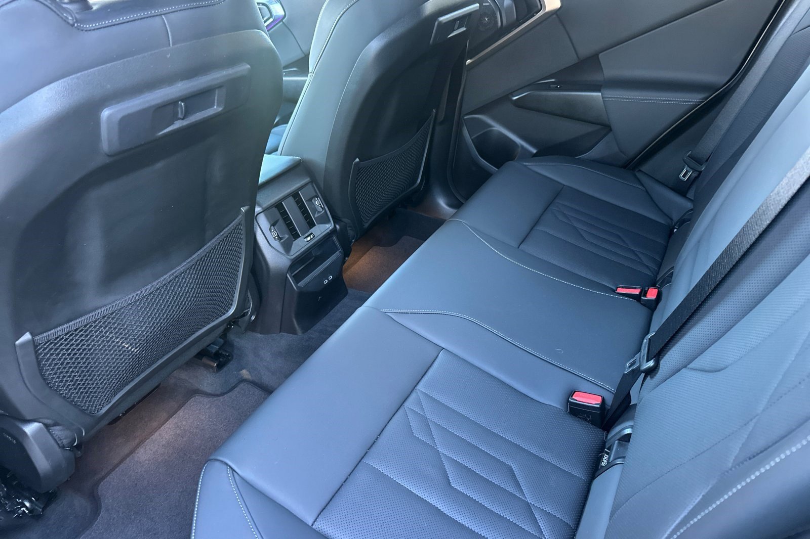 Used 2025 BMW X3 xDrive30i w/ Convenience Package image 15