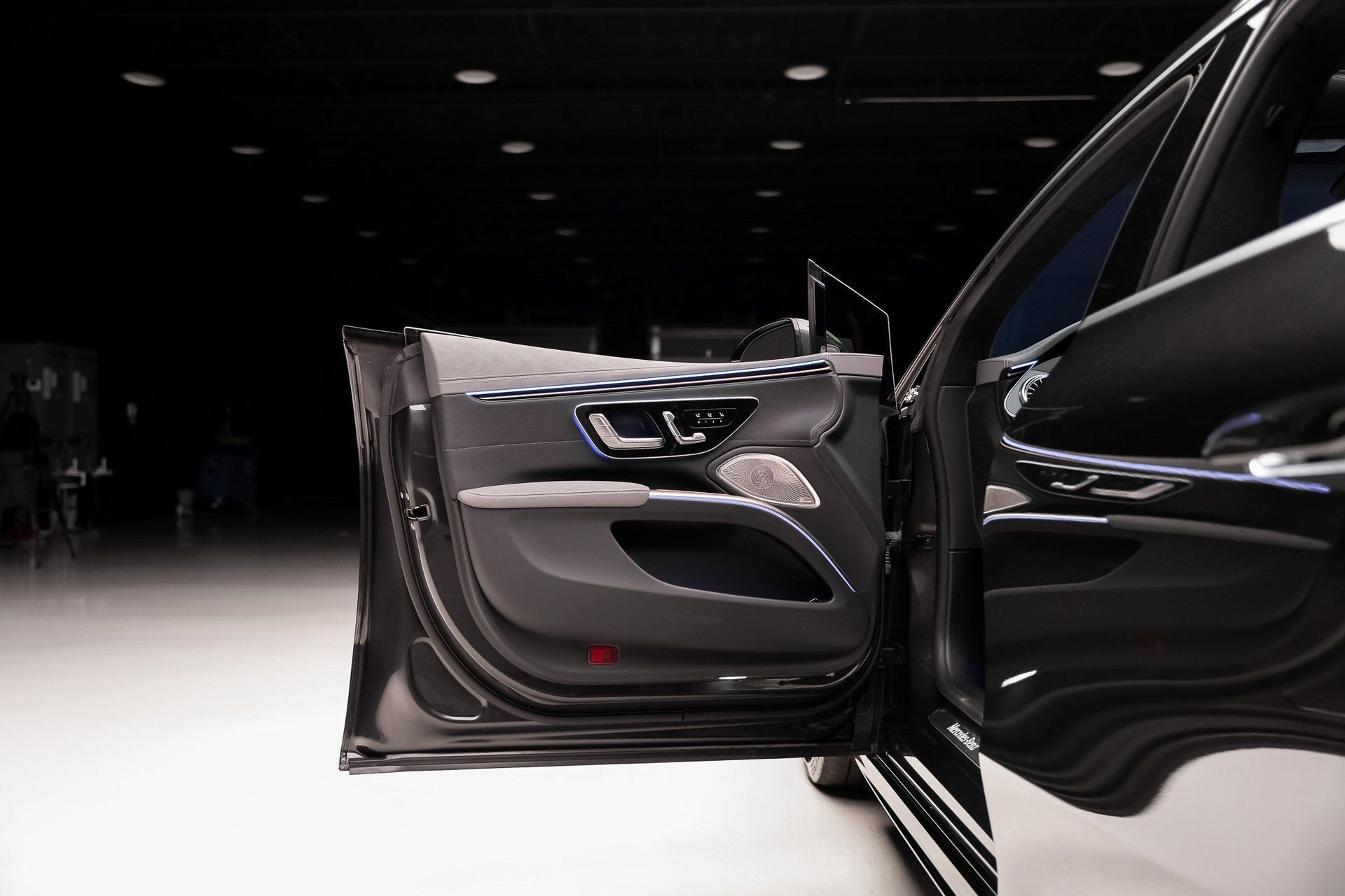 Used 2023 Mercedes-Benz EQS 580 4MATIC Sedan image 52