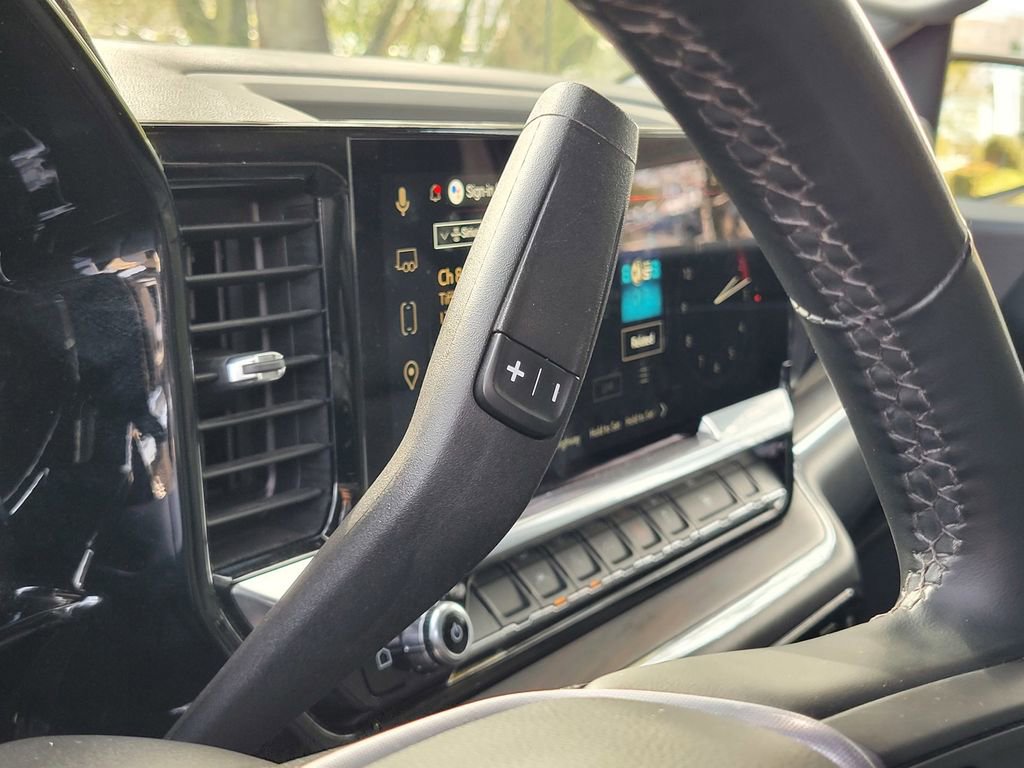 Used 2025 GMC Sierra 1500 SLT AWD/4WD image 19