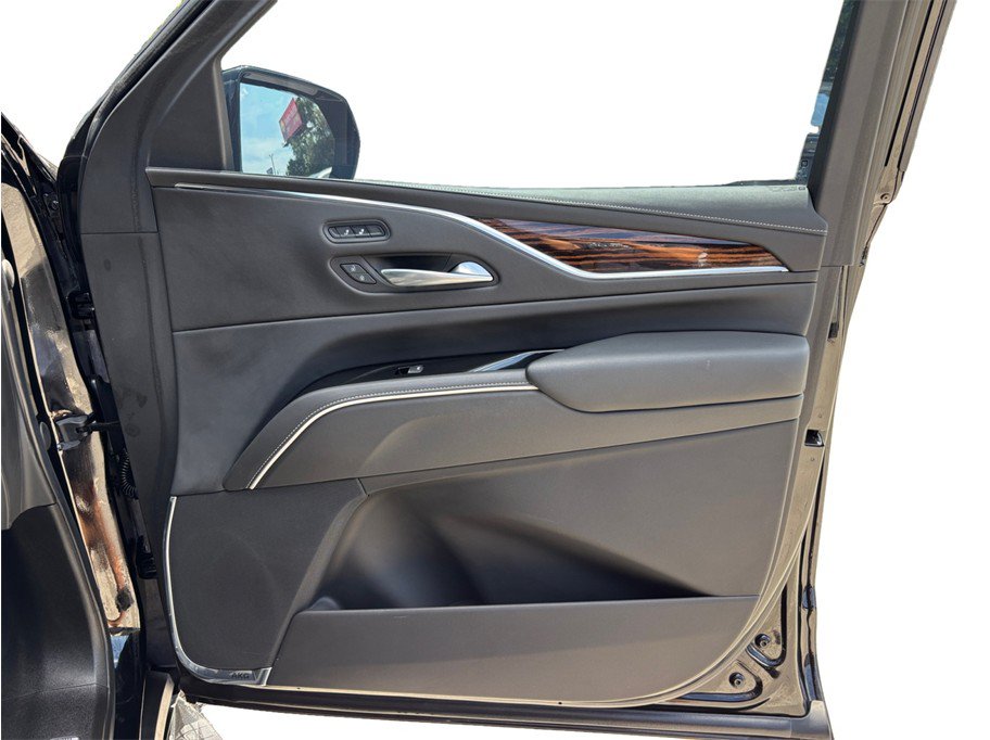 Used 2022 Cadillac Escalade Luxury RWD image 51
