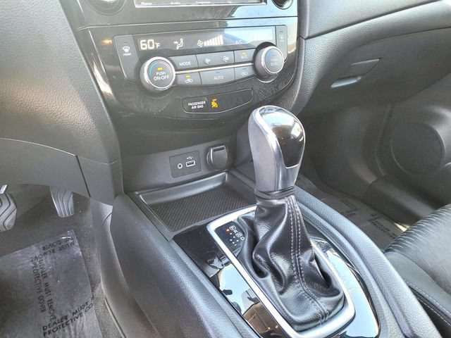 Used 2018 Nissan Rogue SV FWD image 21