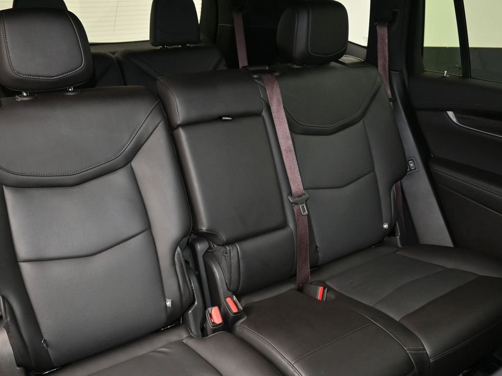 Used 2024 Cadillac XT6 Sport image 12