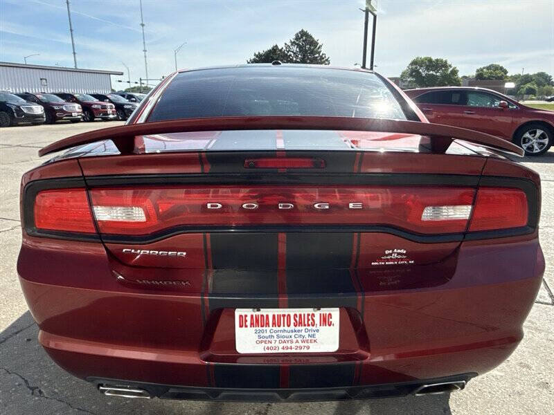 Used 2014 Dodge Charger SXT RWD image 6