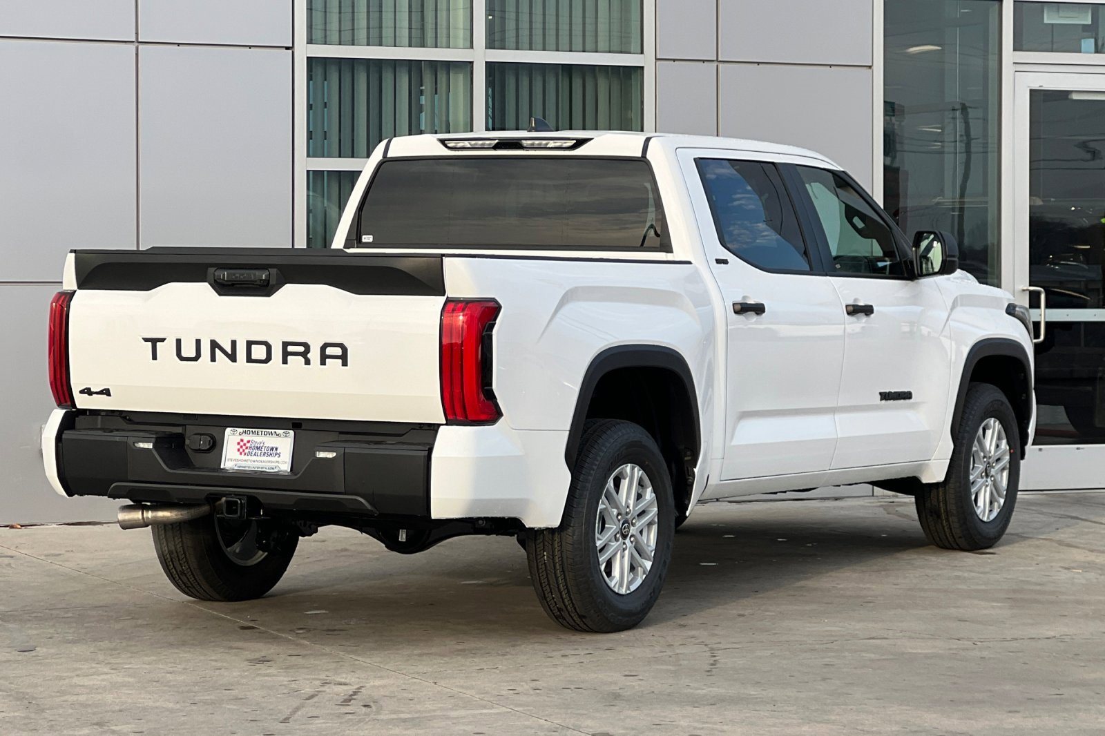 New 2026 Toyota Tundra SR5 image 4