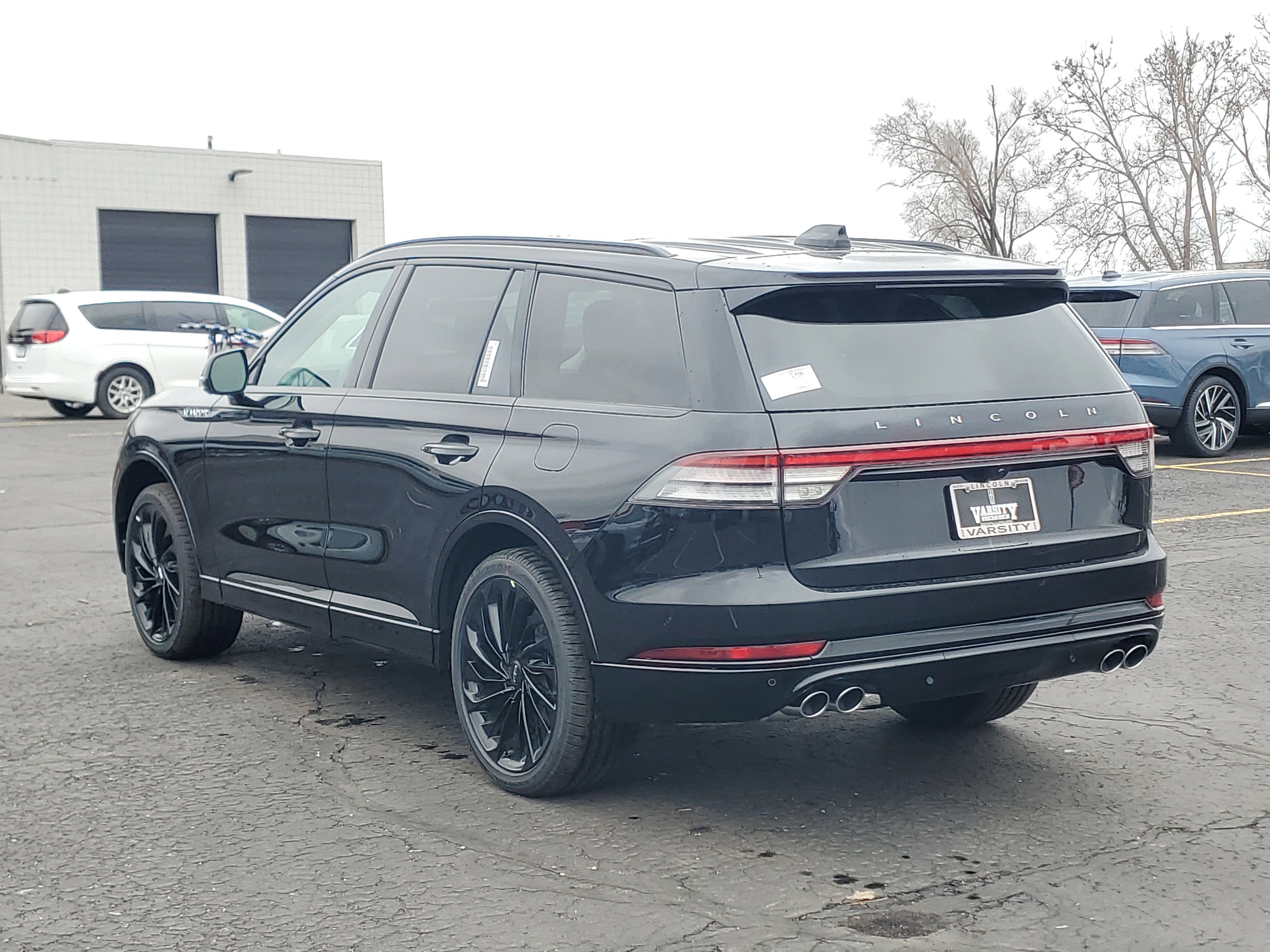 New 2026 Lincoln Aviator Reserve image 3