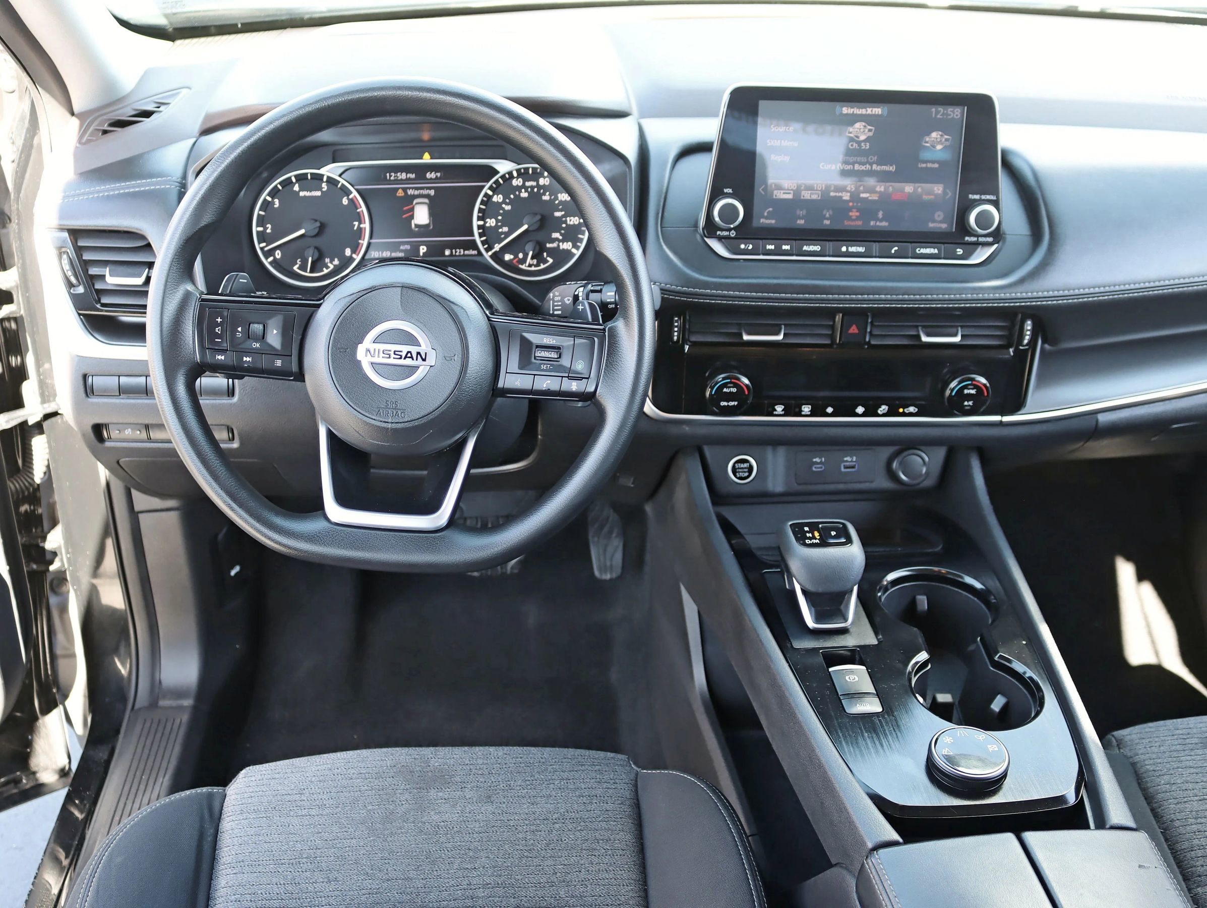 Used 2021 Nissan Rogue SV AWD/4WD image 17