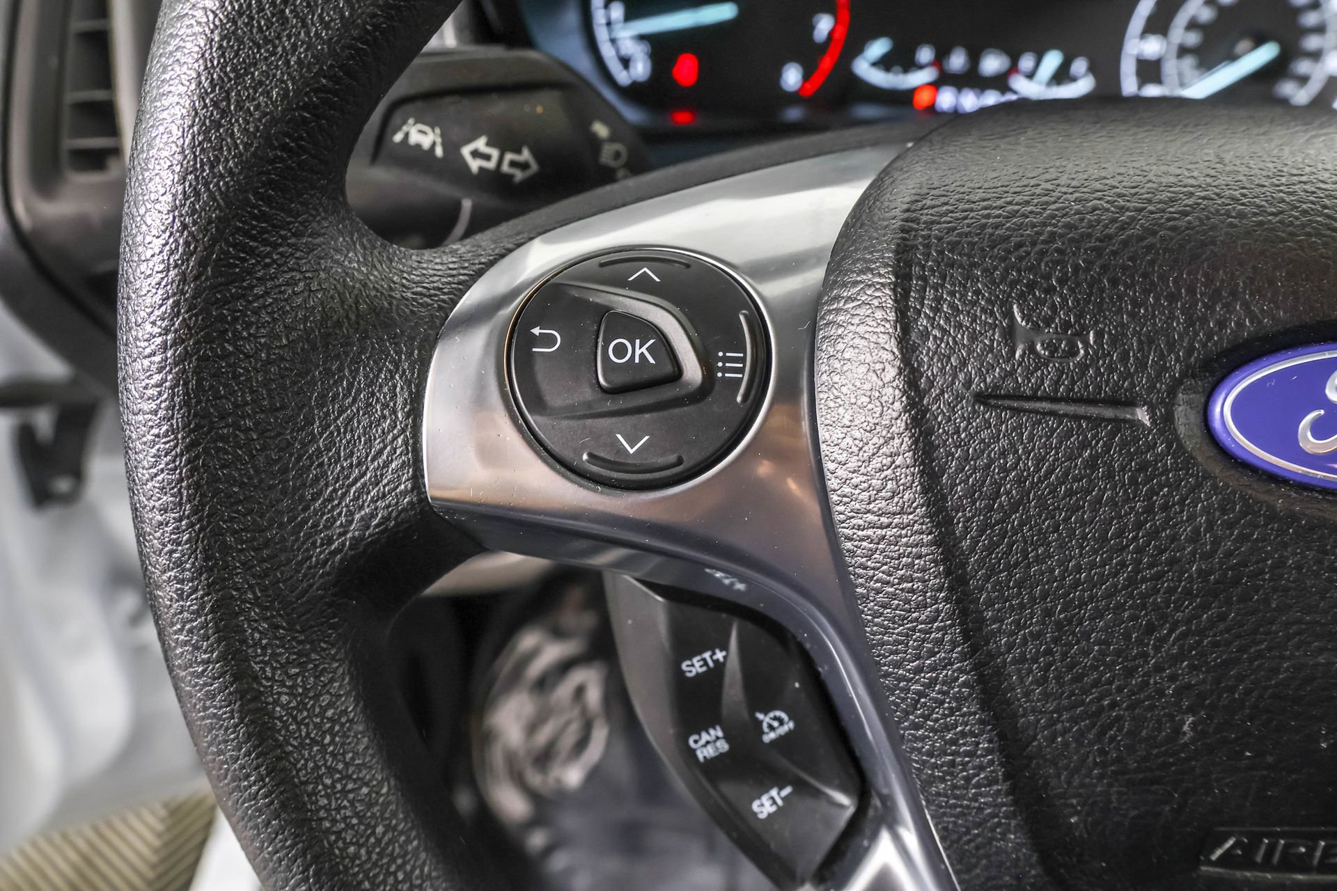 Used 2022 Ford Transit Connect XLT image 26