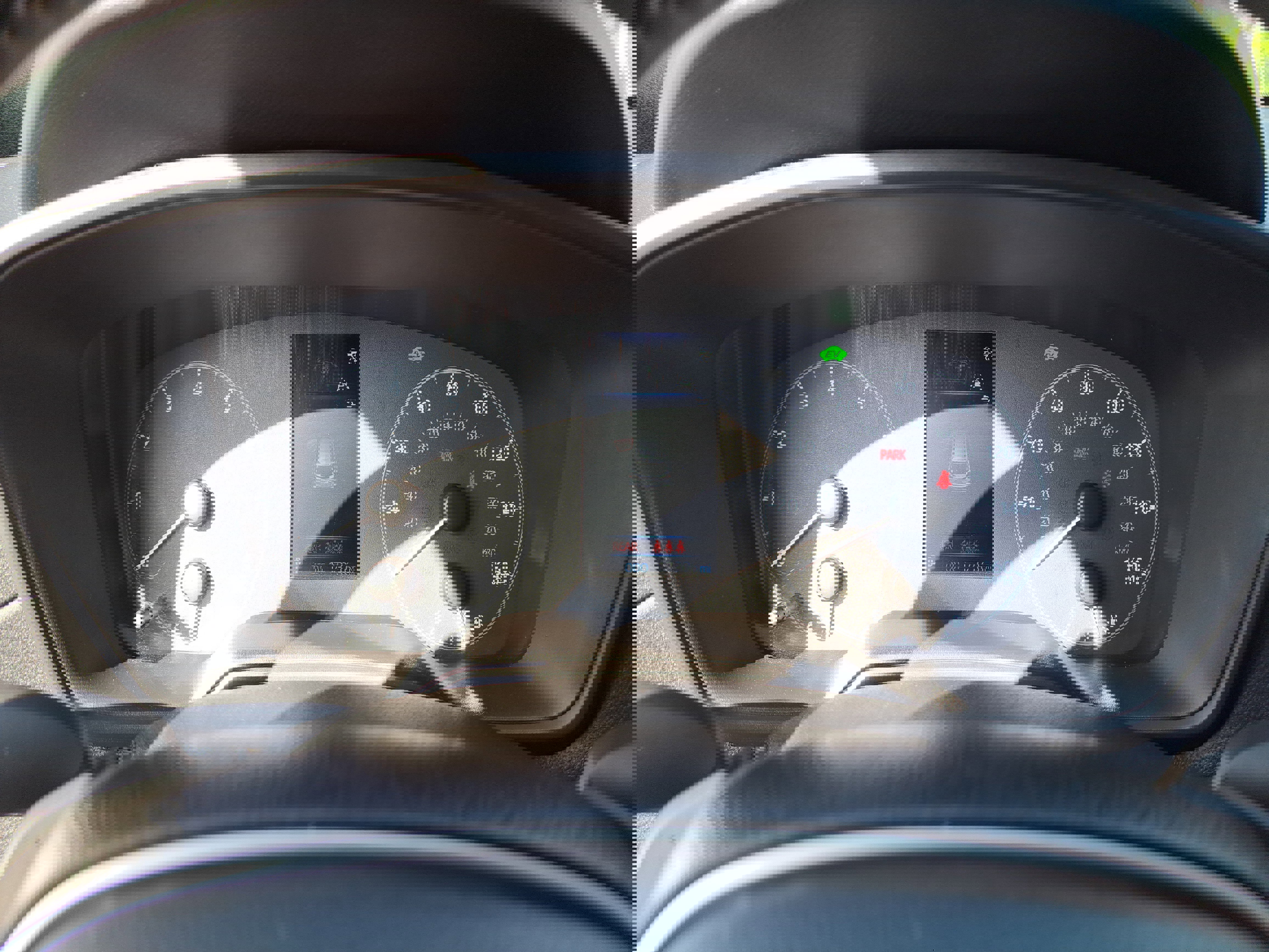 Used 2023 Toyota Corolla Cross SE image 12