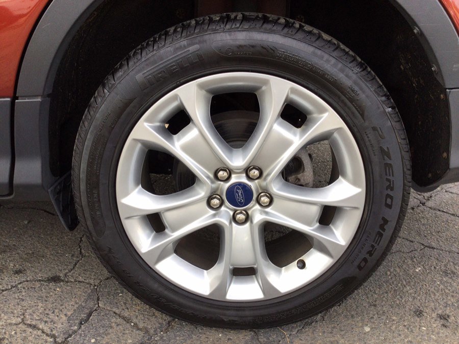 Used 2016 Ford Escape Titanium image 29