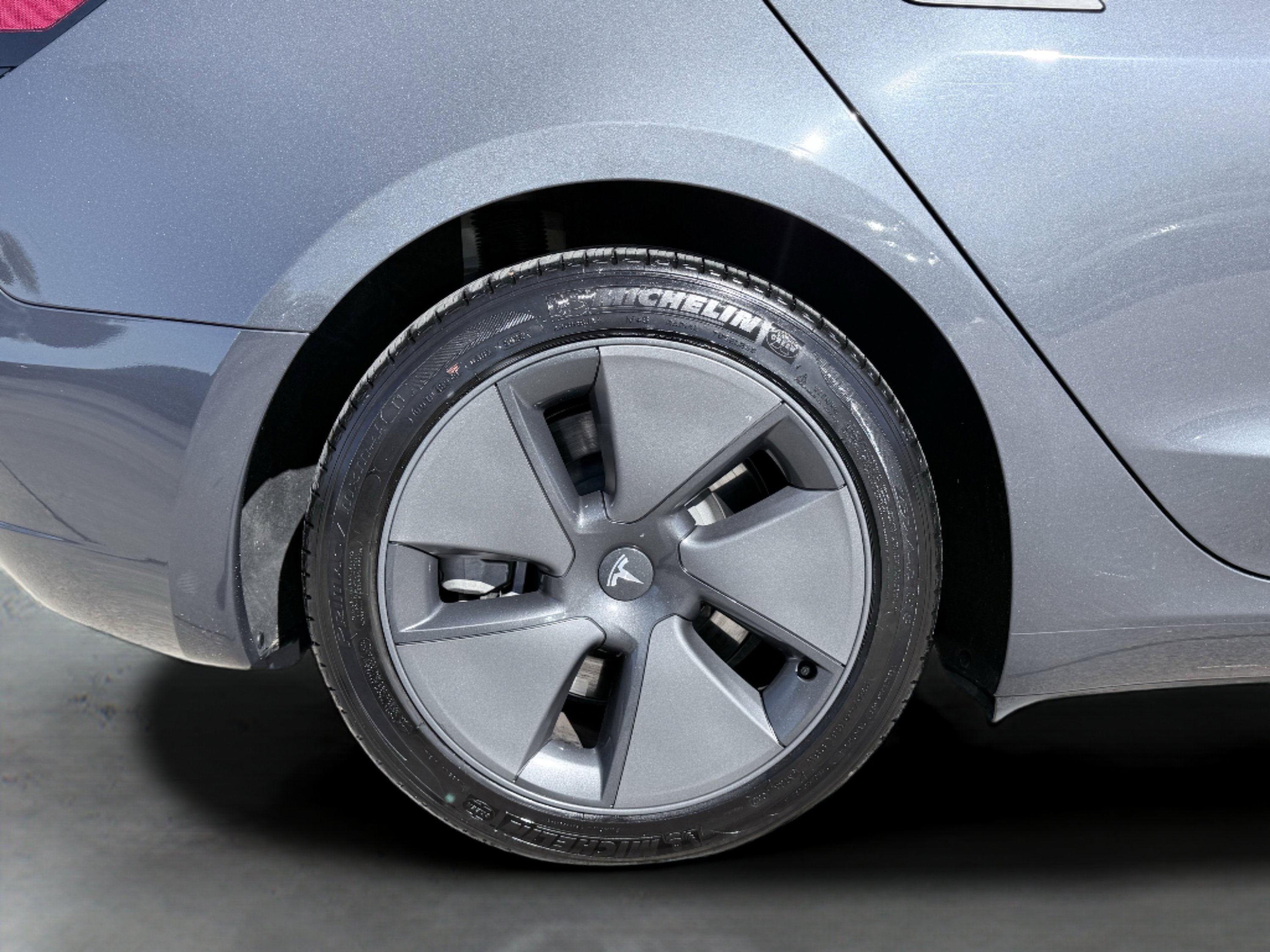 Used 2023 Tesla Model 3 Standard Range image 11