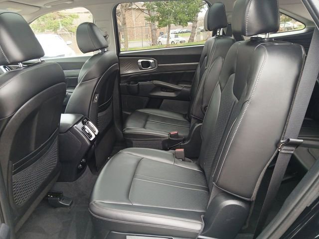 Certified 2023 Kia Sorento SX image 23