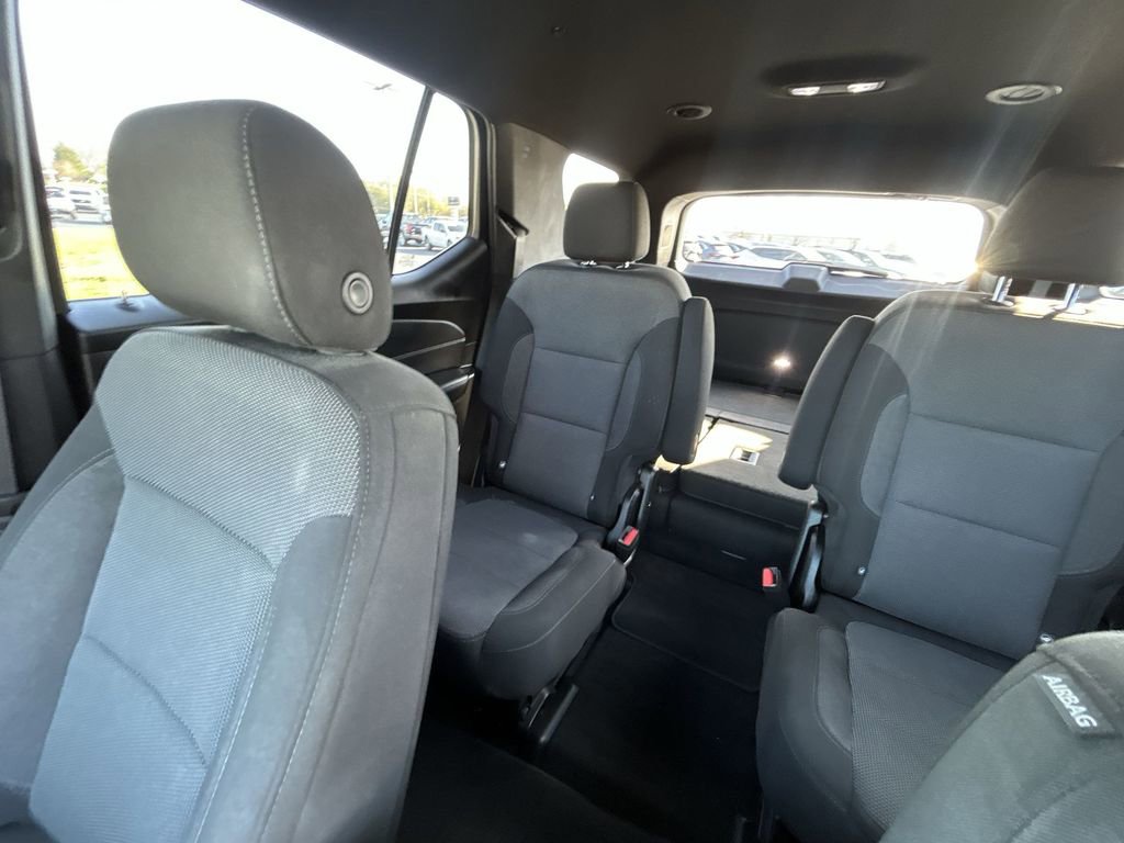 Used 2023 Chevrolet Traverse LT AWD/4WD image 14