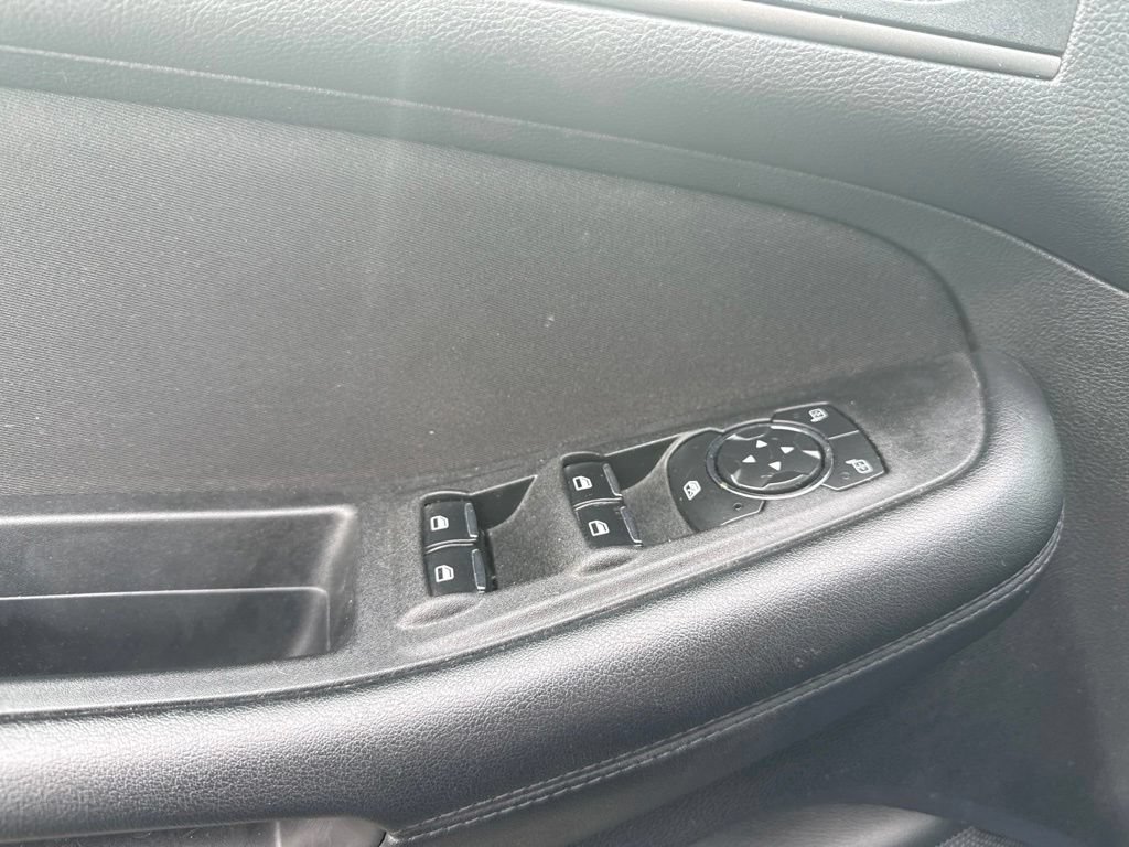 Used 2016 Ford Edge SE AWD/4WD image 17