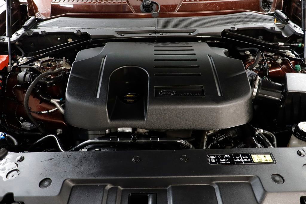 Used 2023 Land Rover Defender 130 First Edition image 26