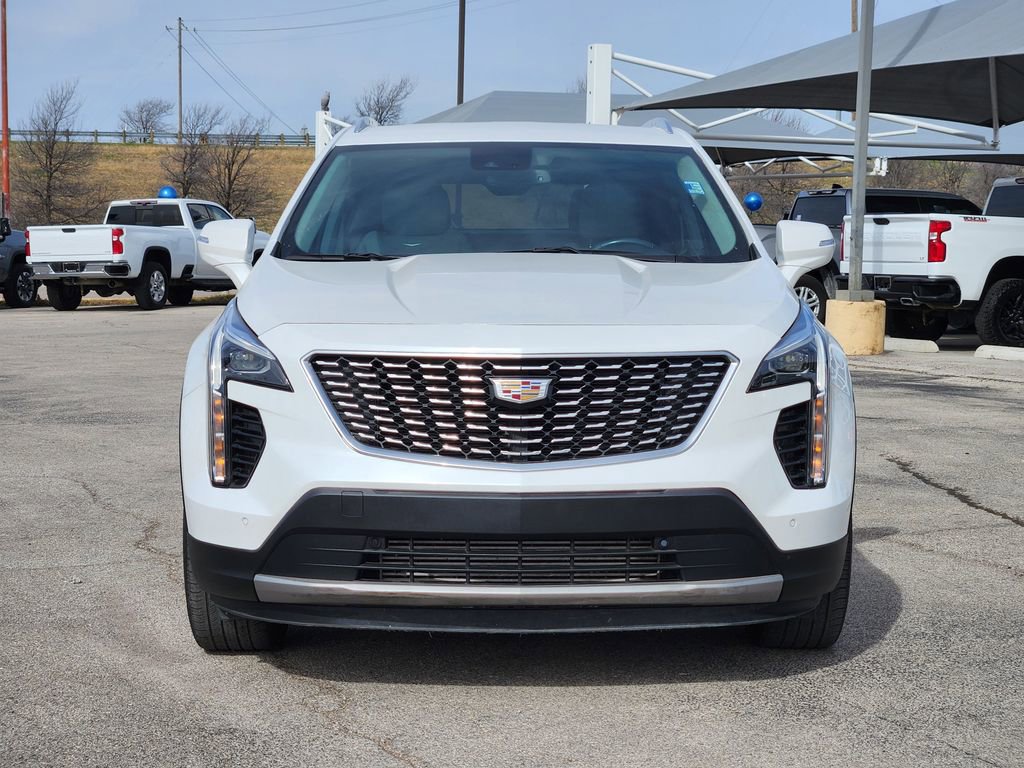 Certified 2023 Cadillac XT4 Premium Luxury w/ Cold Weather Package image 2