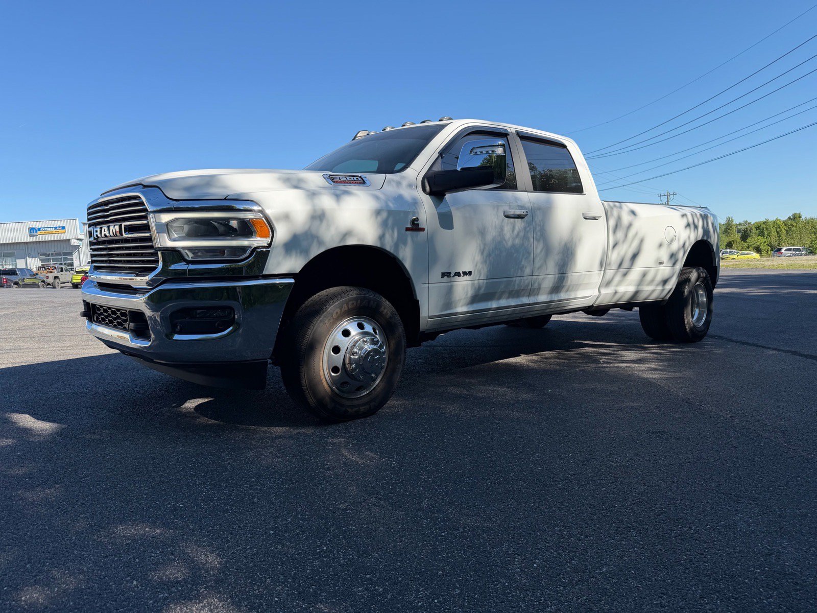 Used 2024 RAM 3500 Laramie AWD/4WD image 7