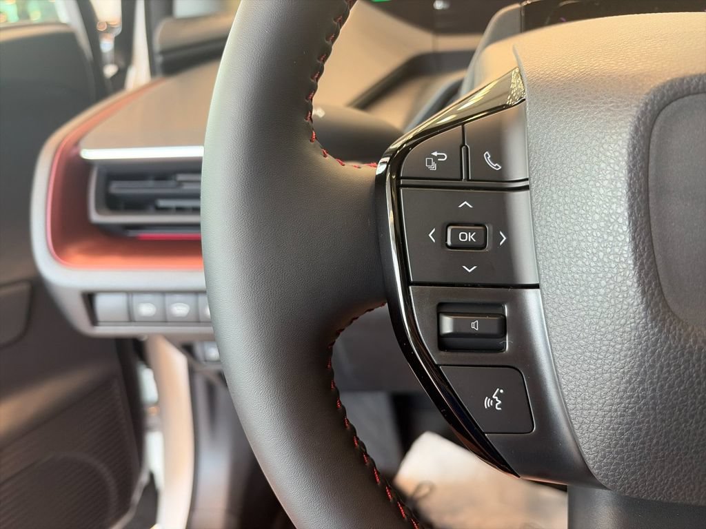 New 2026 Toyota Prius Plug-In Hybrid FWD image 25