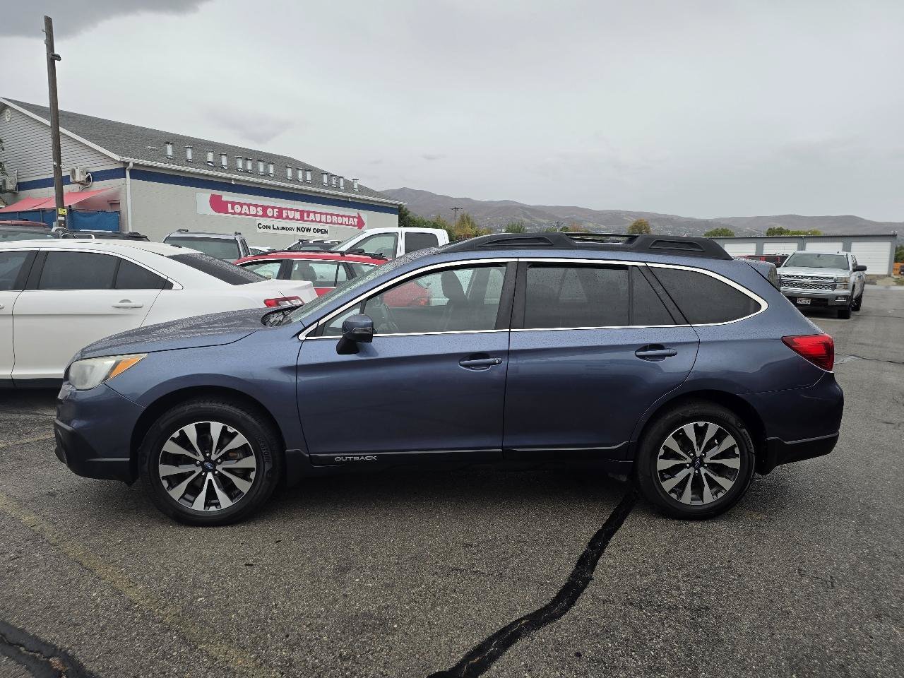 Used 2015 Subaru Outback 2.5i Limited AWD/4WD image 2