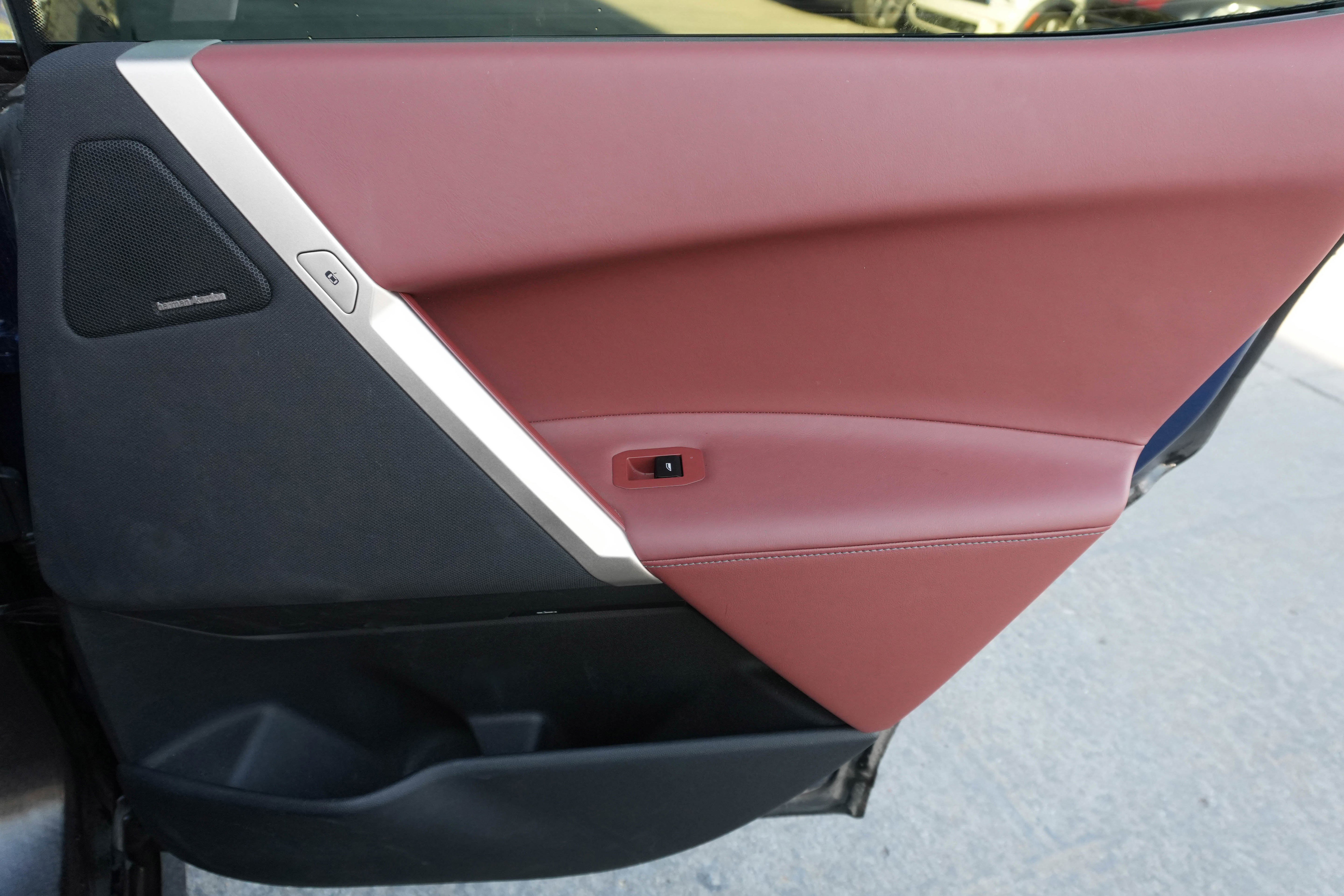 Certified 2023 BMW iX xDrive50 w/ Premium Package AWD/4WD image 28