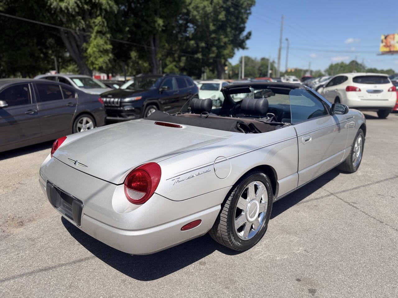 Used 2005 Ford Thunderbird RWD image 5