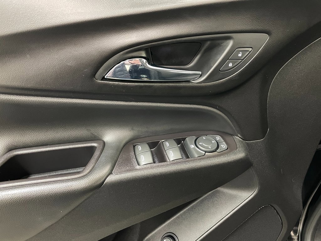 Certified 2018 Chevrolet Equinox LT image 23