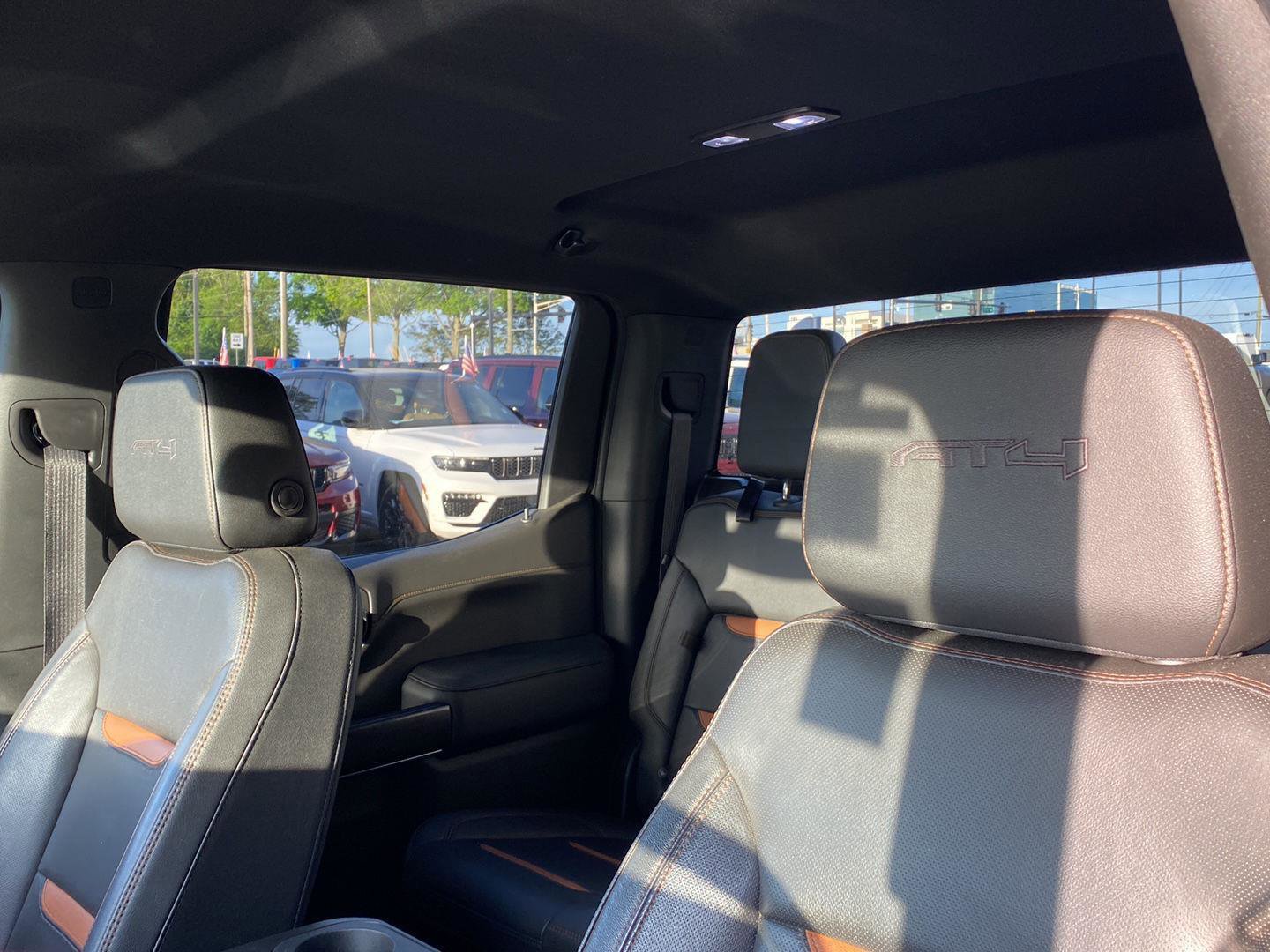 Used 2021 GMC Sierra 1500 AT4 image 9
