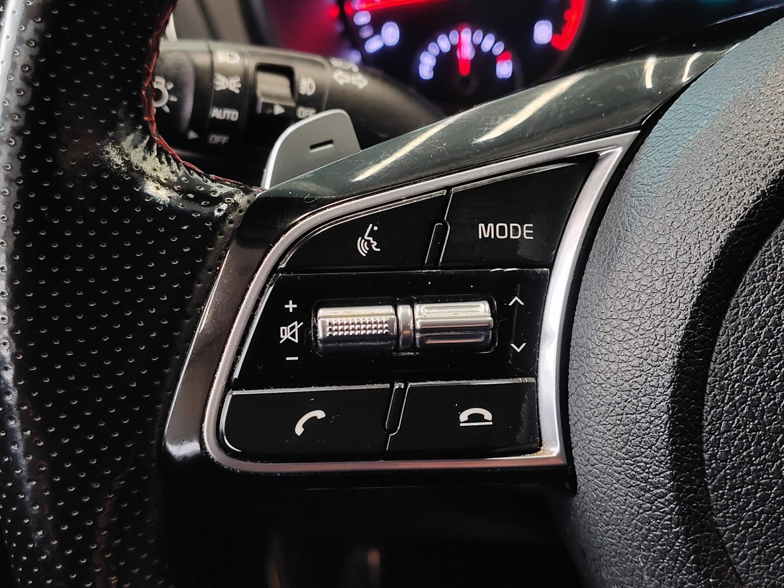 Used 2019 Kia Optima SX FWD image 17