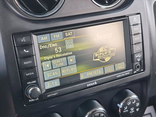 Used 2016 Jeep Patriot High Altitude AWD/4WD image 13