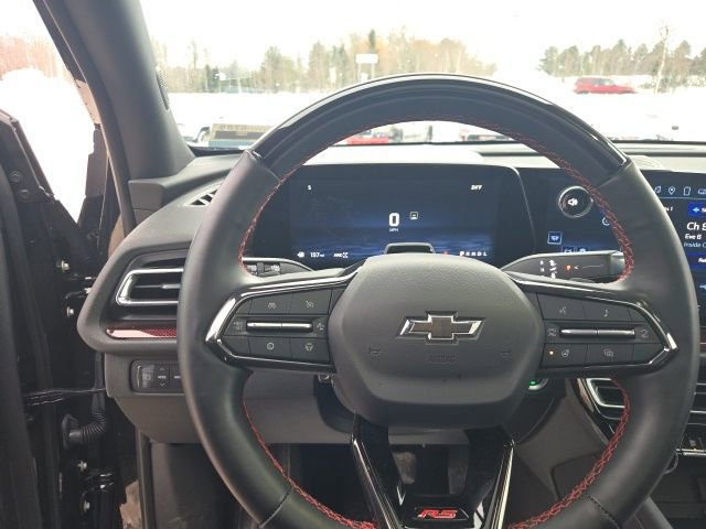 Used 2025 Chevrolet Traverse RS w/ LPO, Floor Liner Package image 23