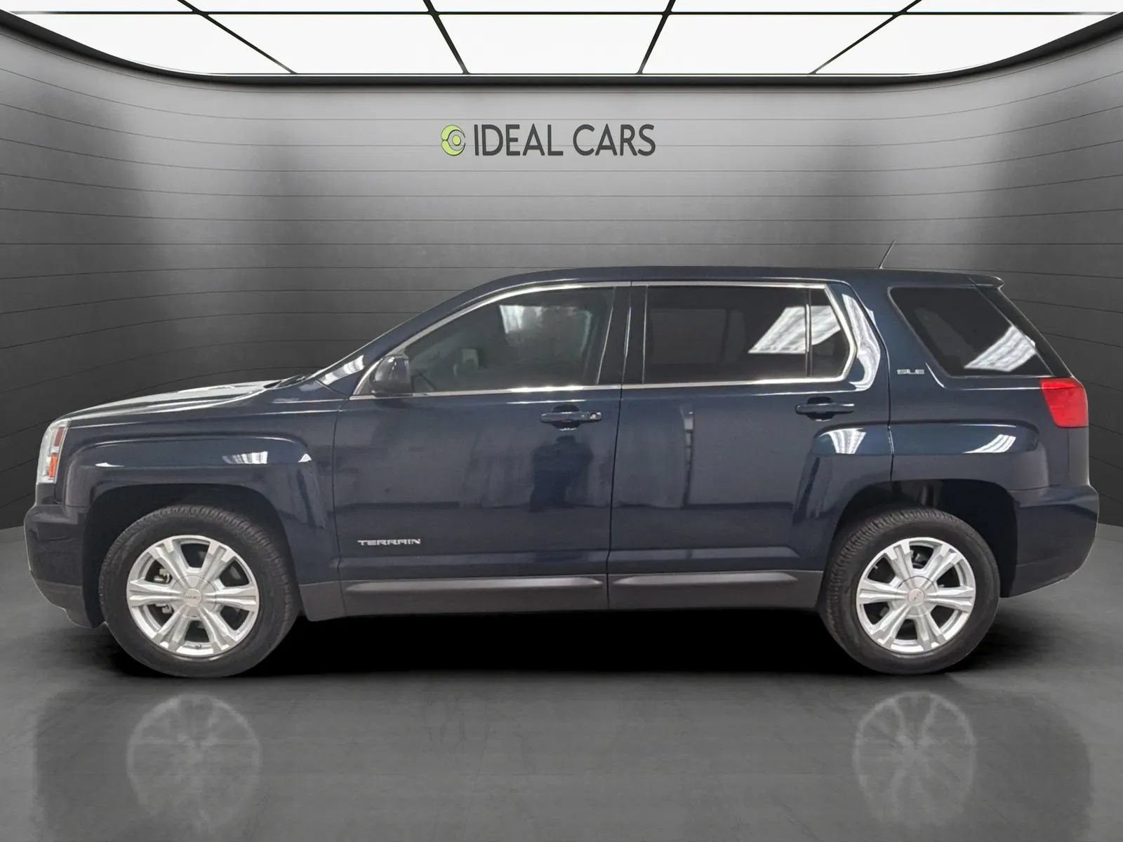 Used 2017 GMC Terrain SLE FWD image 8