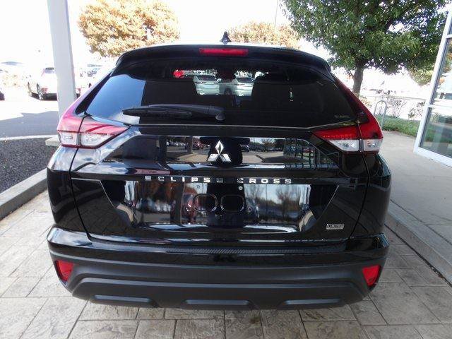 New 2024 Mitsubishi Eclipse Cross LE image 6