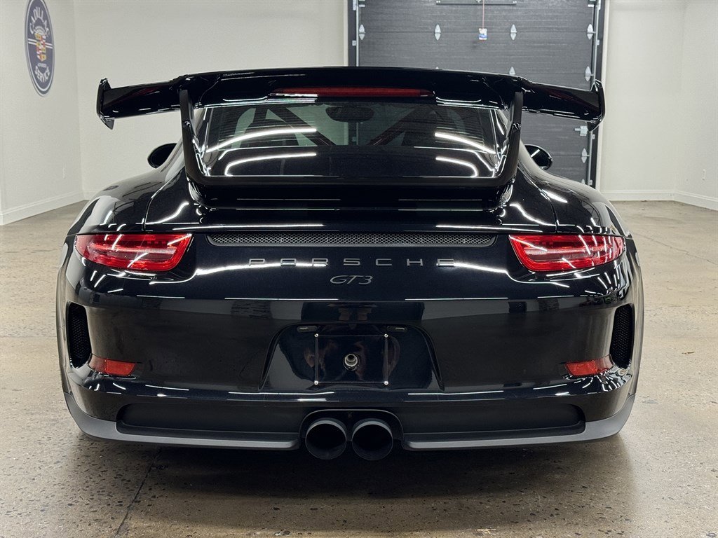 Used 2015 Porsche 911 GT3 RWD image 10