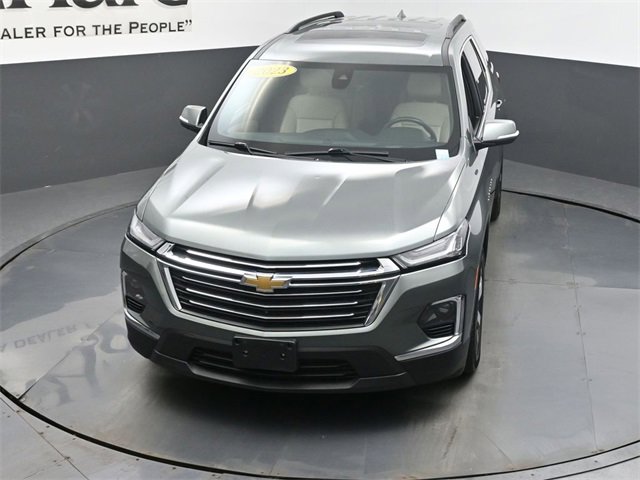 Used 2023 Chevrolet Traverse LT w/ LT Premium Package image 48