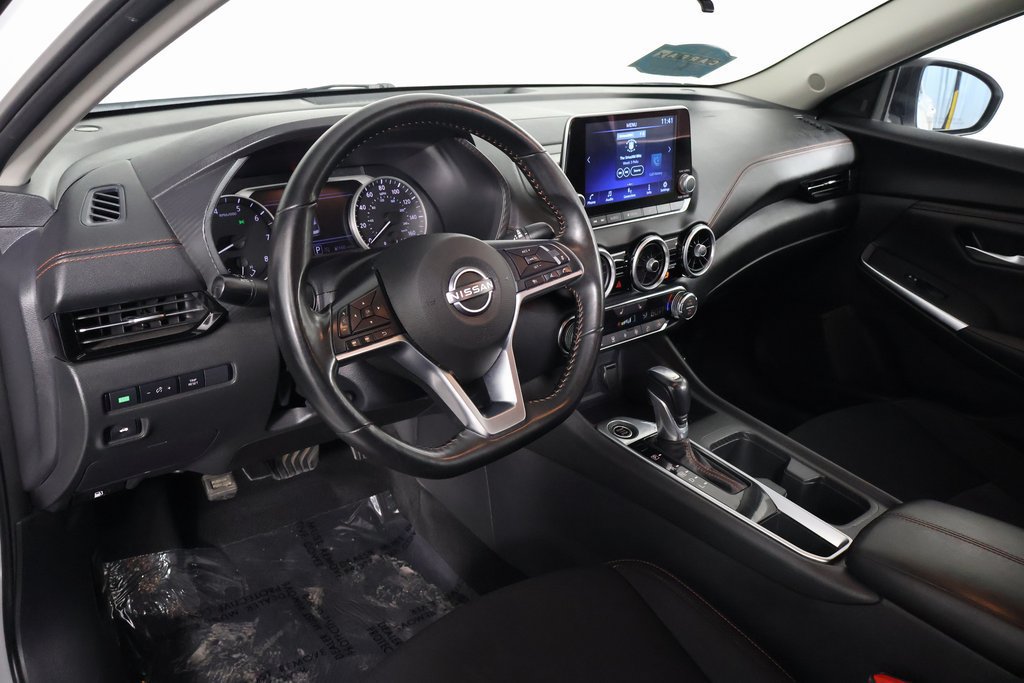 Used 2025 Nissan Sentra SR FWD image 7