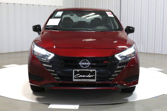 Certified 2025 Nissan Versa SR w/ Trunk Package image 3