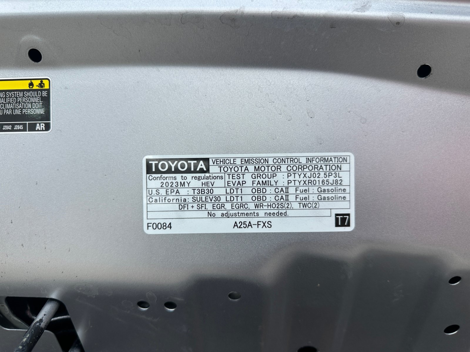 Used 2023 Toyota RAV4 LE AWD/4WD image 29