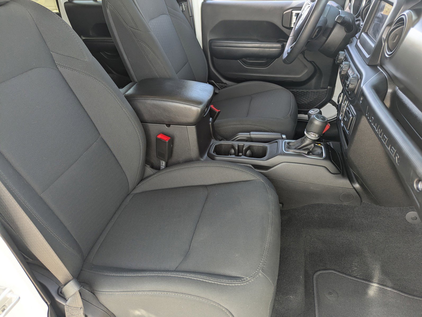 Used 2019 Jeep Wrangler Unlimited Sport S image 11