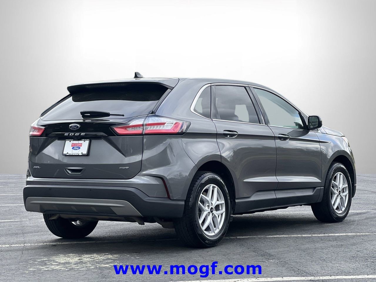Certified 2024 Ford Edge SEL image 3