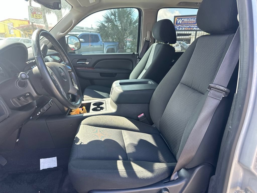 Used 2014 GMC Yukon SLE RWD image 6