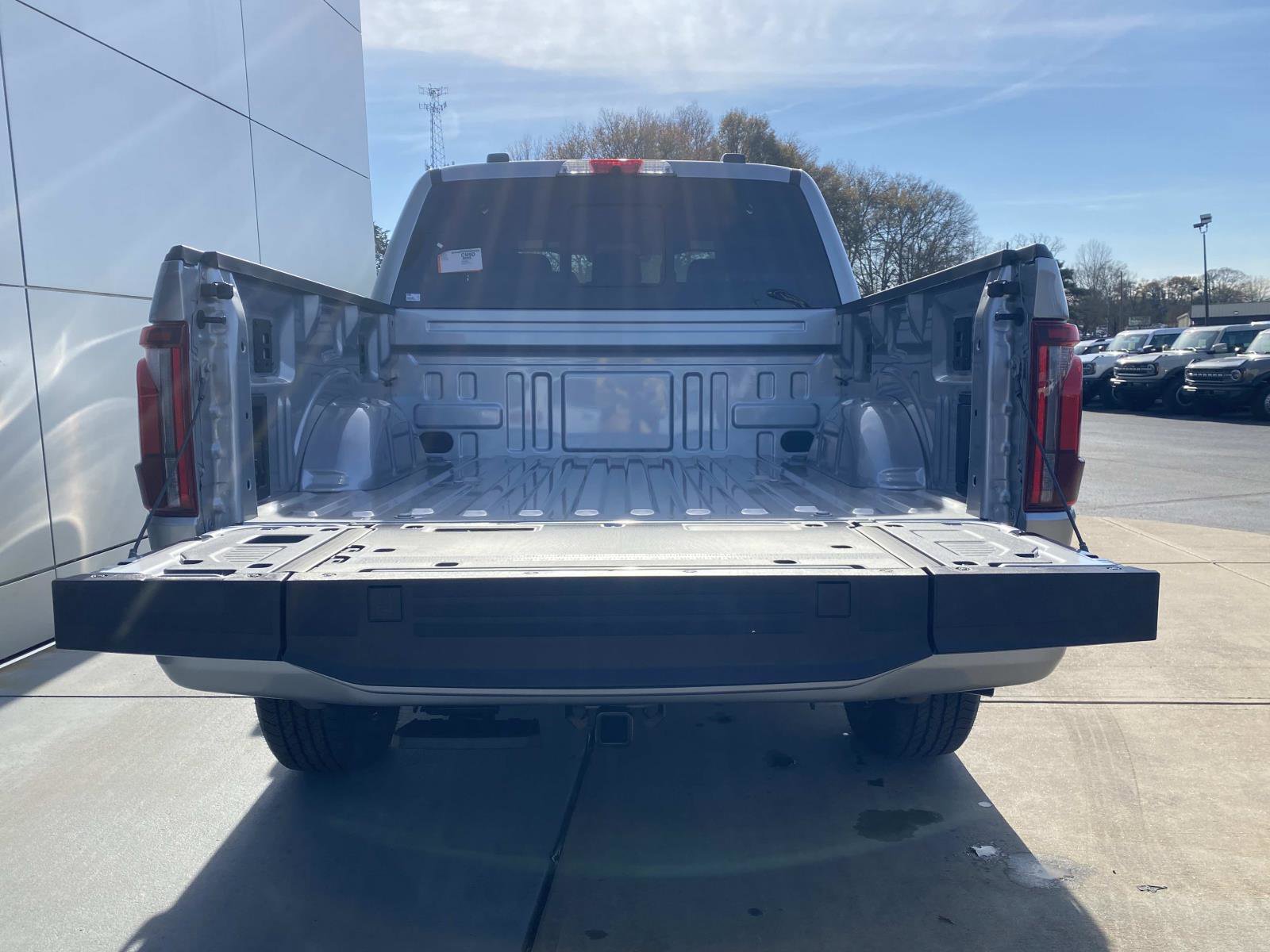 New 2025 Ford F150 Platinum w/ FX4 Off-Road Package image 6