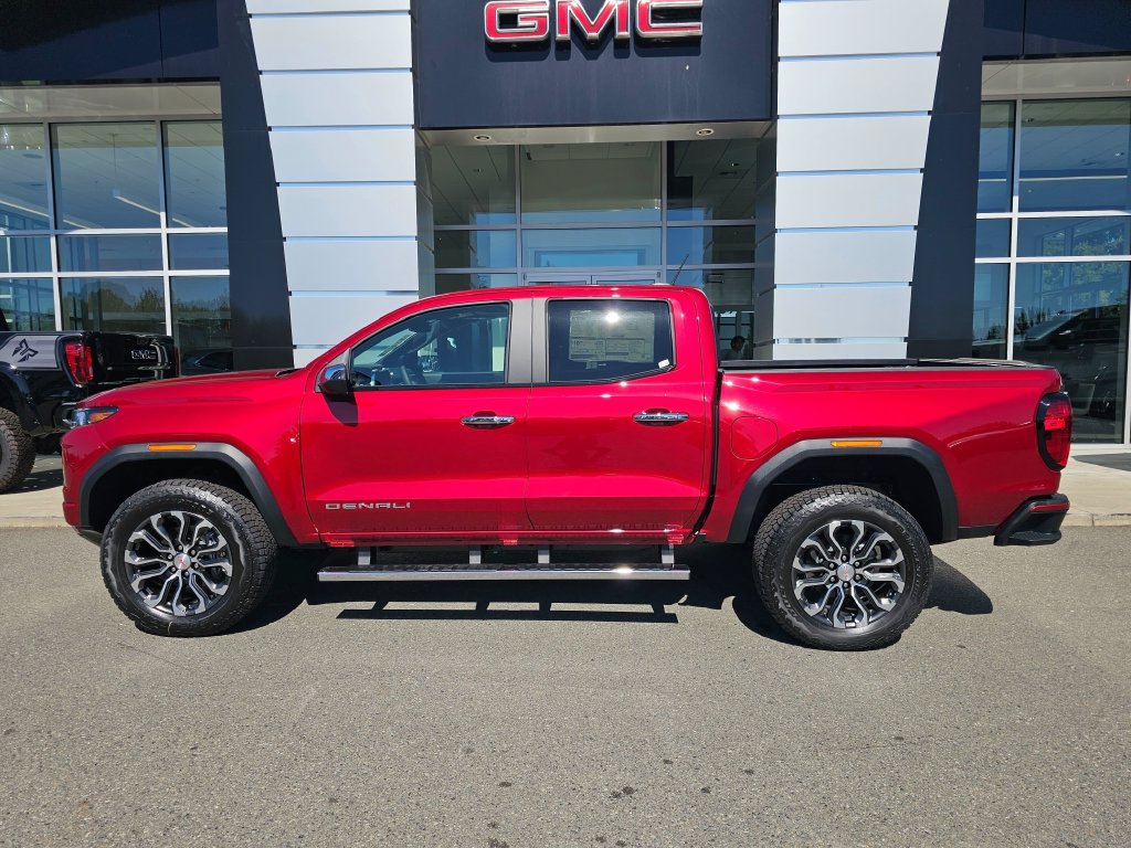 New 2026 GMC Canyon Denali w/ LPO, Black Badging Package AWD/4WD image 4