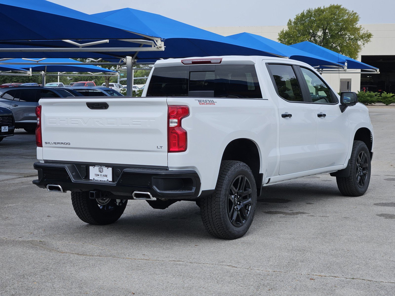 New 2026 Chevrolet Silverado 1500 LT Trail Boss w/ Safety Package AWD/4WD image 3