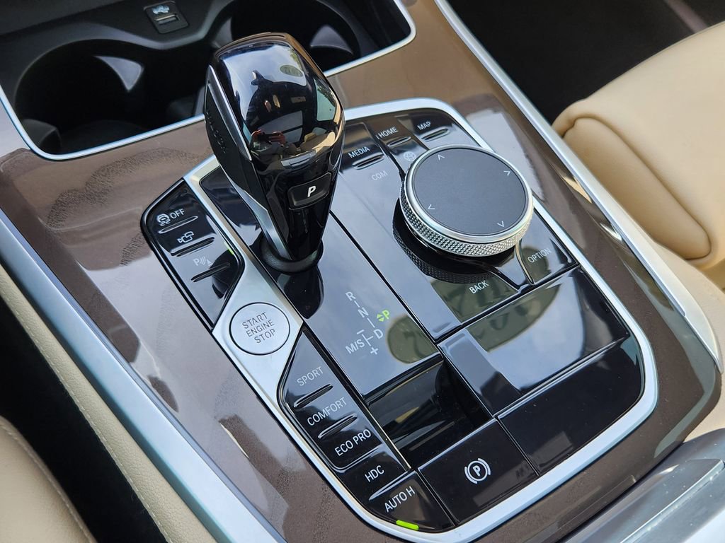 Used 2022 BMW X5 xDrive40i w/ Premium Package image 28